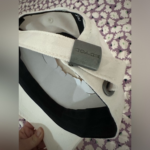 Coach Logo Embroidered Baseball Cap - Picture 5 of 9